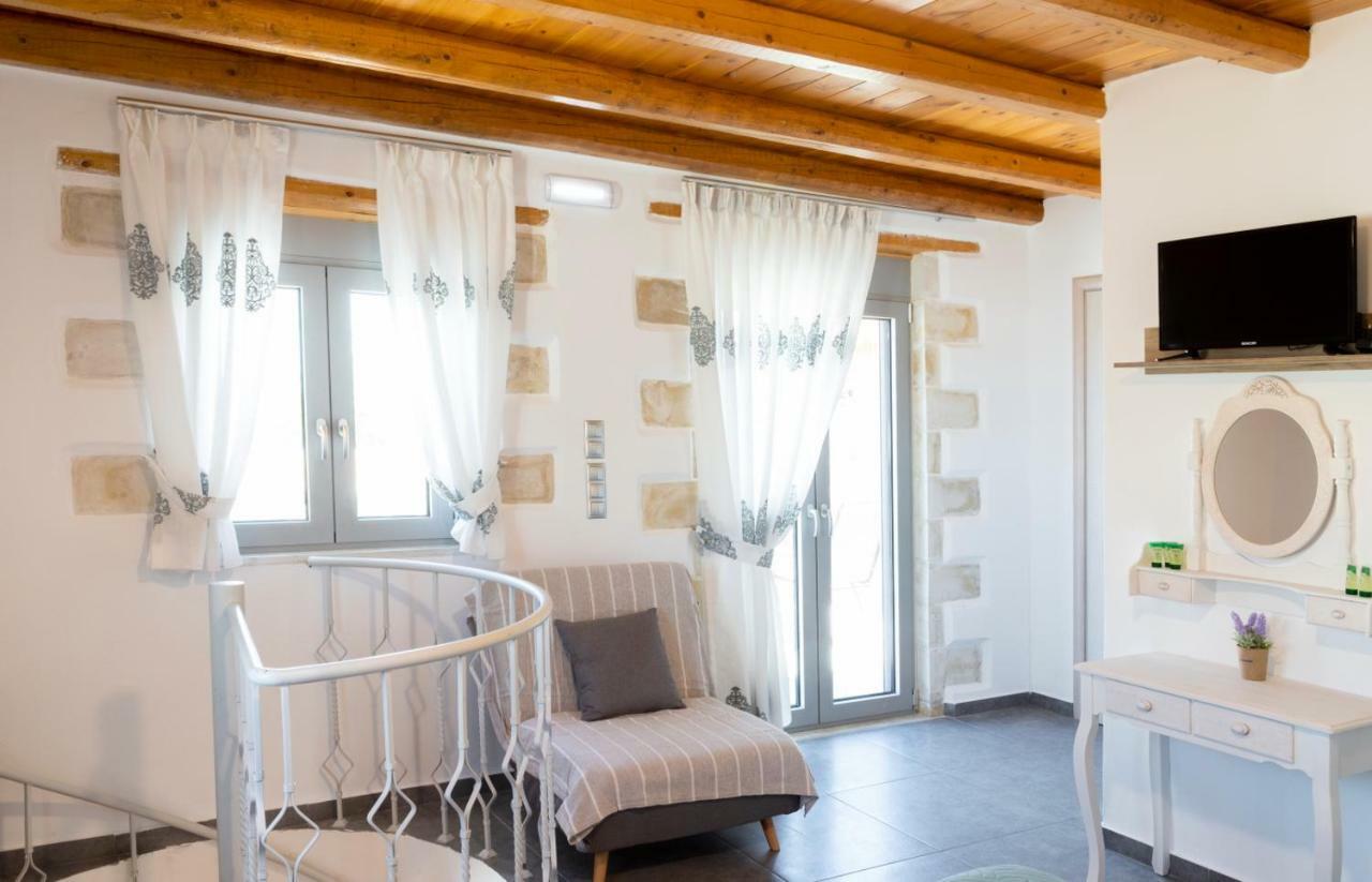 Marilena Natural Stone House, By Hellocrete Pigí エクステリア 写真